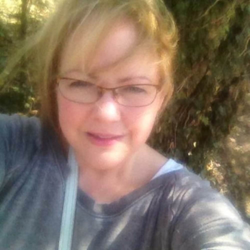 Meet your Posher, Carol